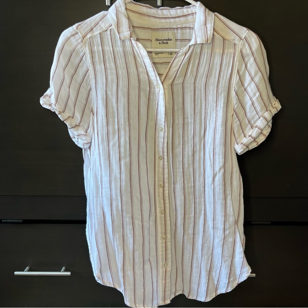 Abercrombie & Fitch Button Up
